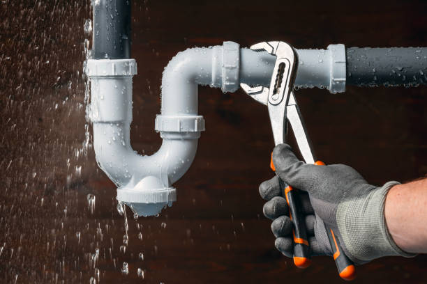 Professional Plumbing technician working in Bringhurst, IN